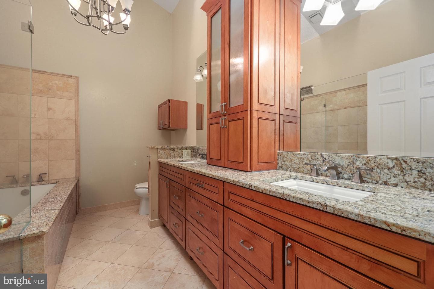 5127 Woodfield Drive photo 20