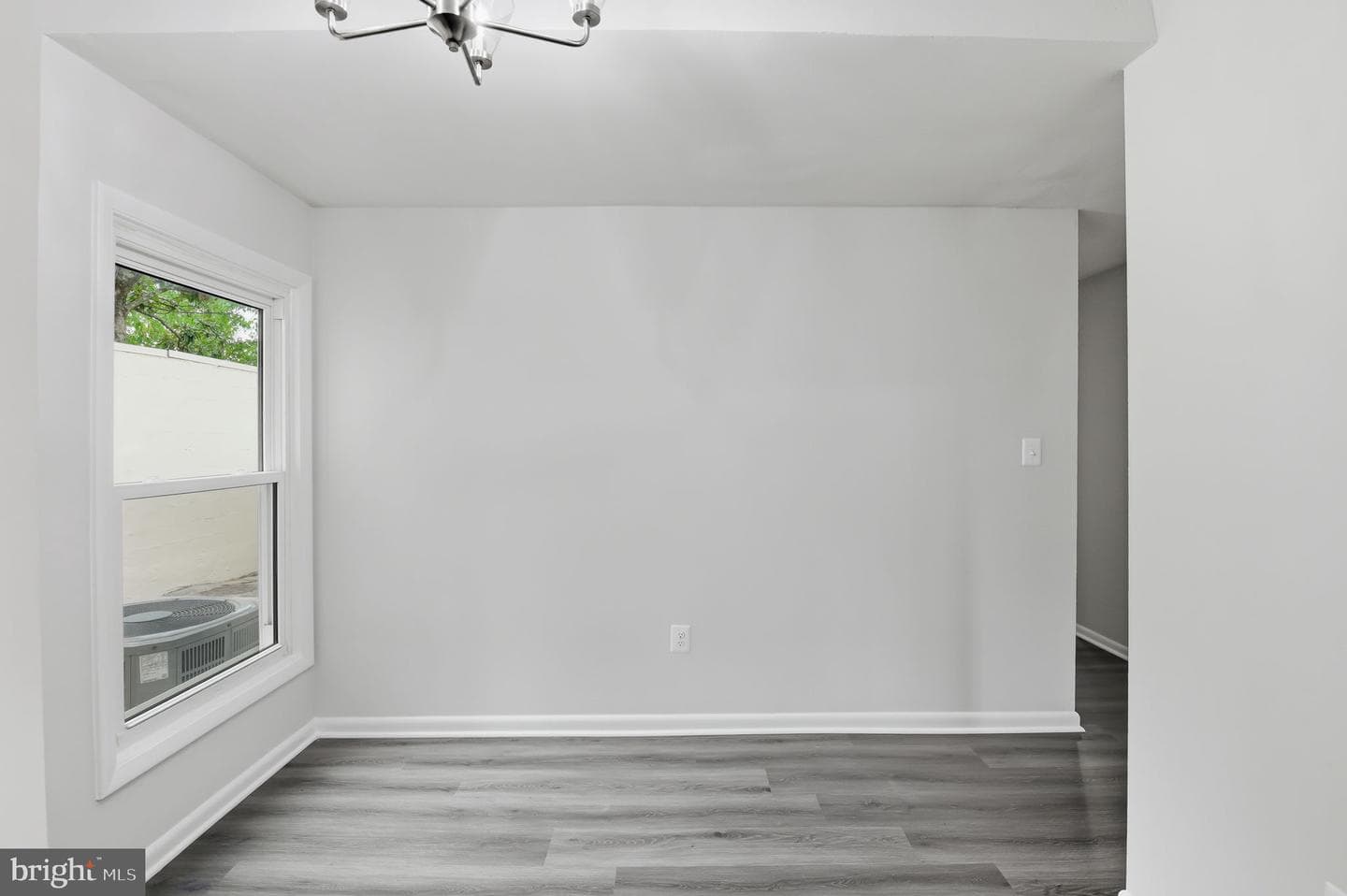 6018 Regents Park Road photo 13
