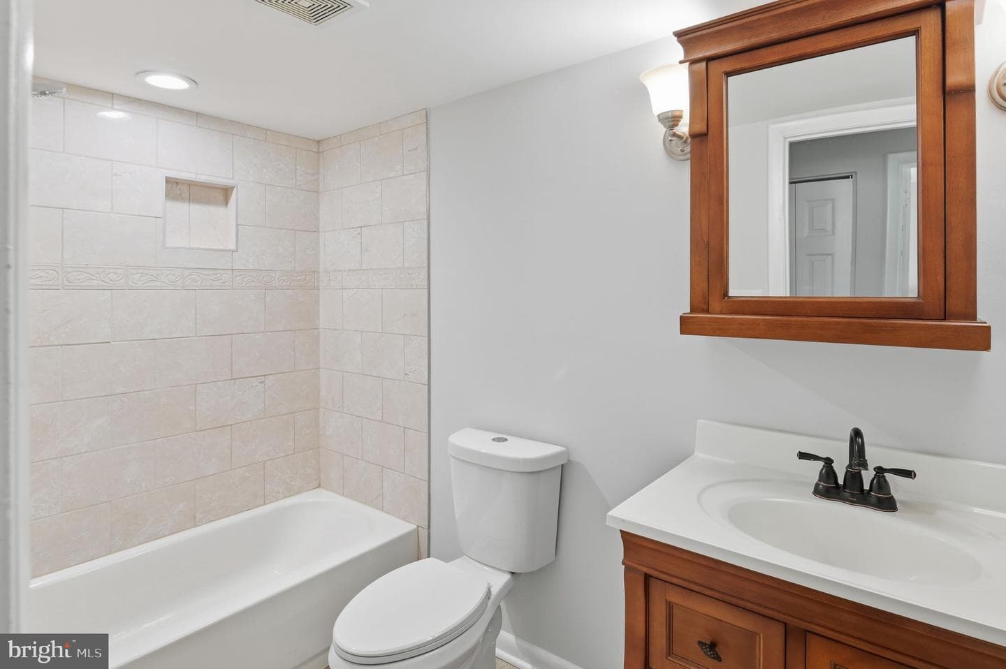 6018 Regents Park Road photo 24