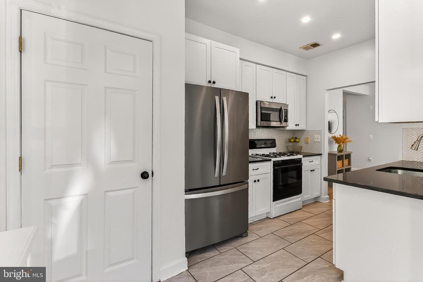 5963 Founders Hill Drive #101 photo 16