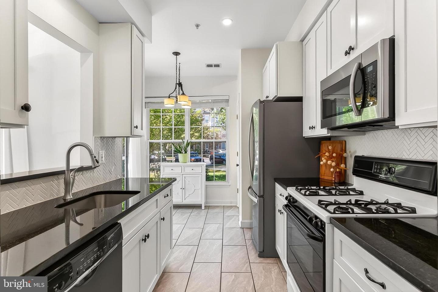 5963 Founders Hill Drive #101 photo 17