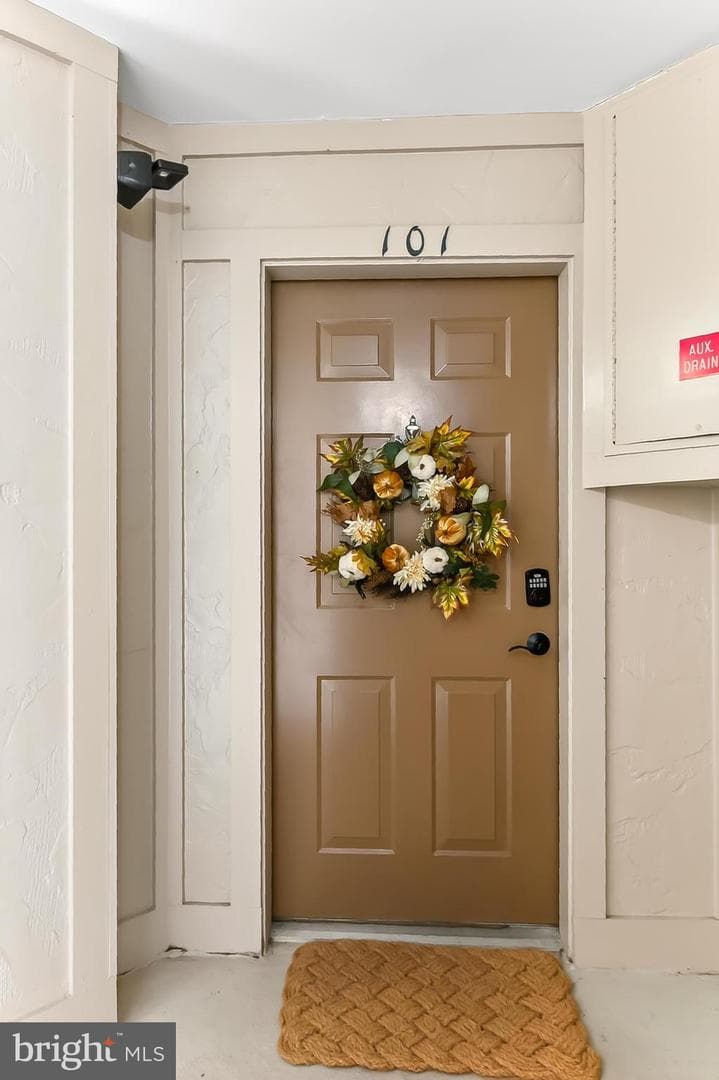 5963 Founders Hill Drive #101 photo 36