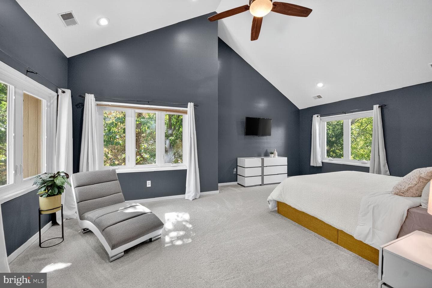 2031 Beacon Place photo 32