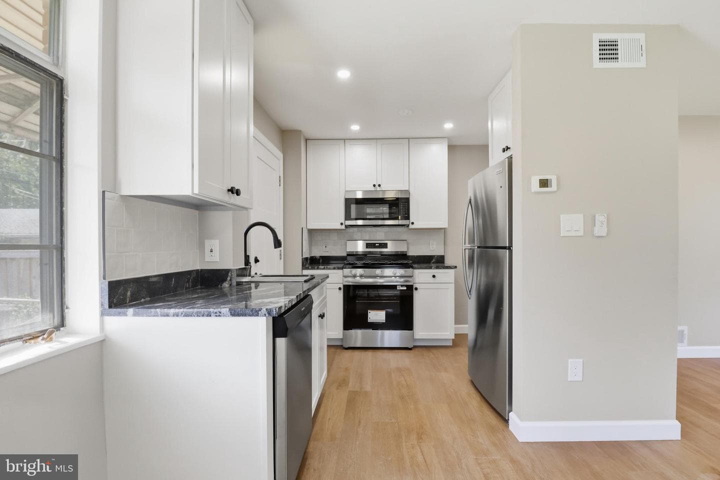 2101 Arlington Terrace photo 10