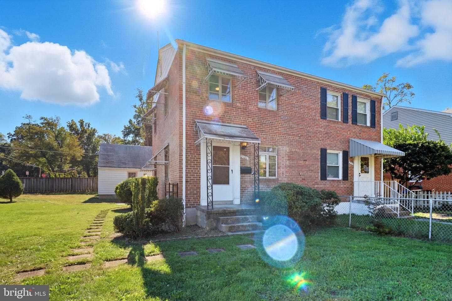 2101 Arlington Terrace photo 2