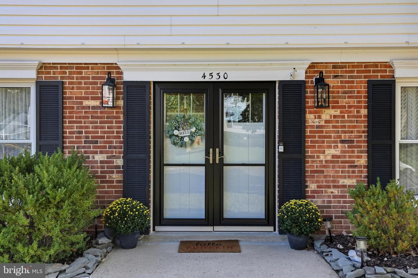4530 Lantern Place photo 5