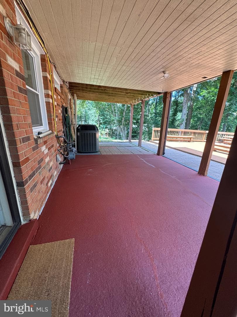 8518 Fairburn Drive photo 29