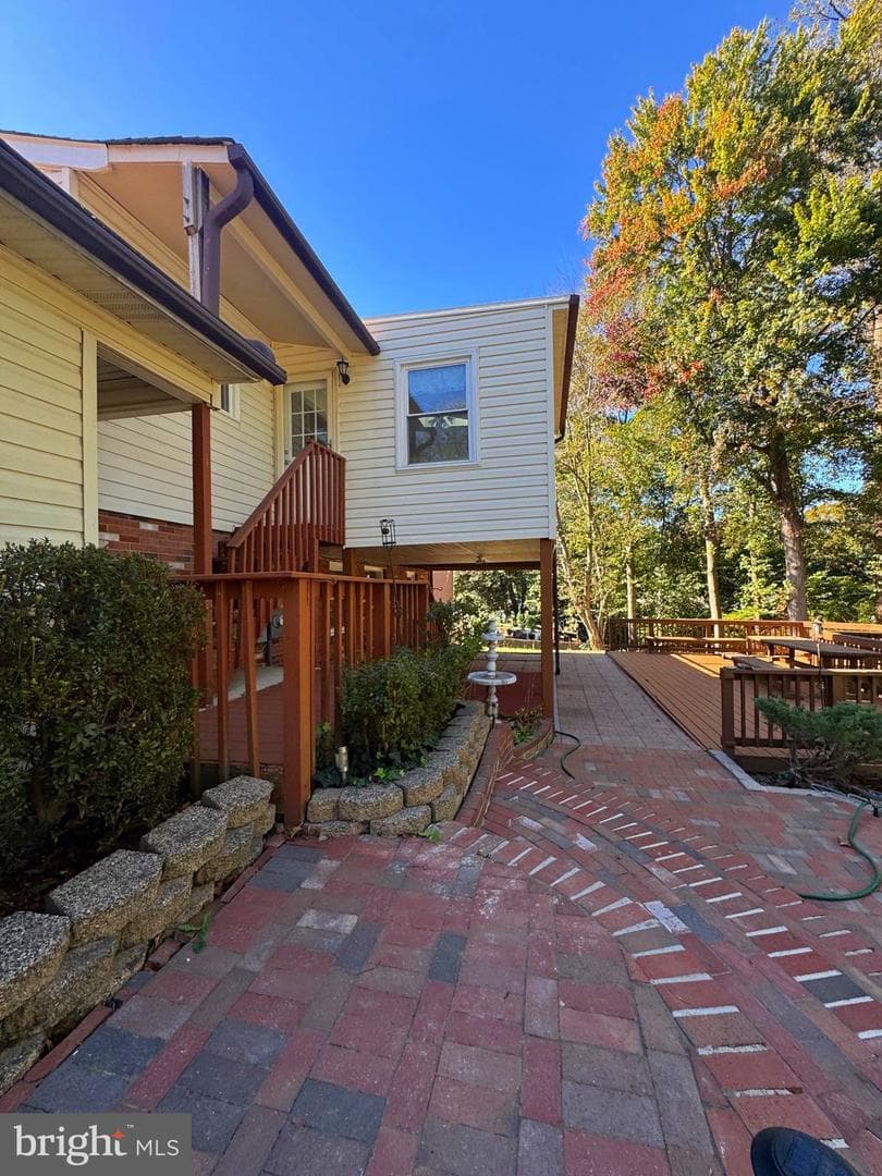 8518 Fairburn Drive photo 31
