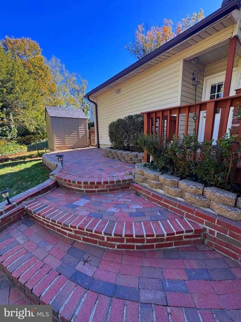 8518 Fairburn Drive photo 36