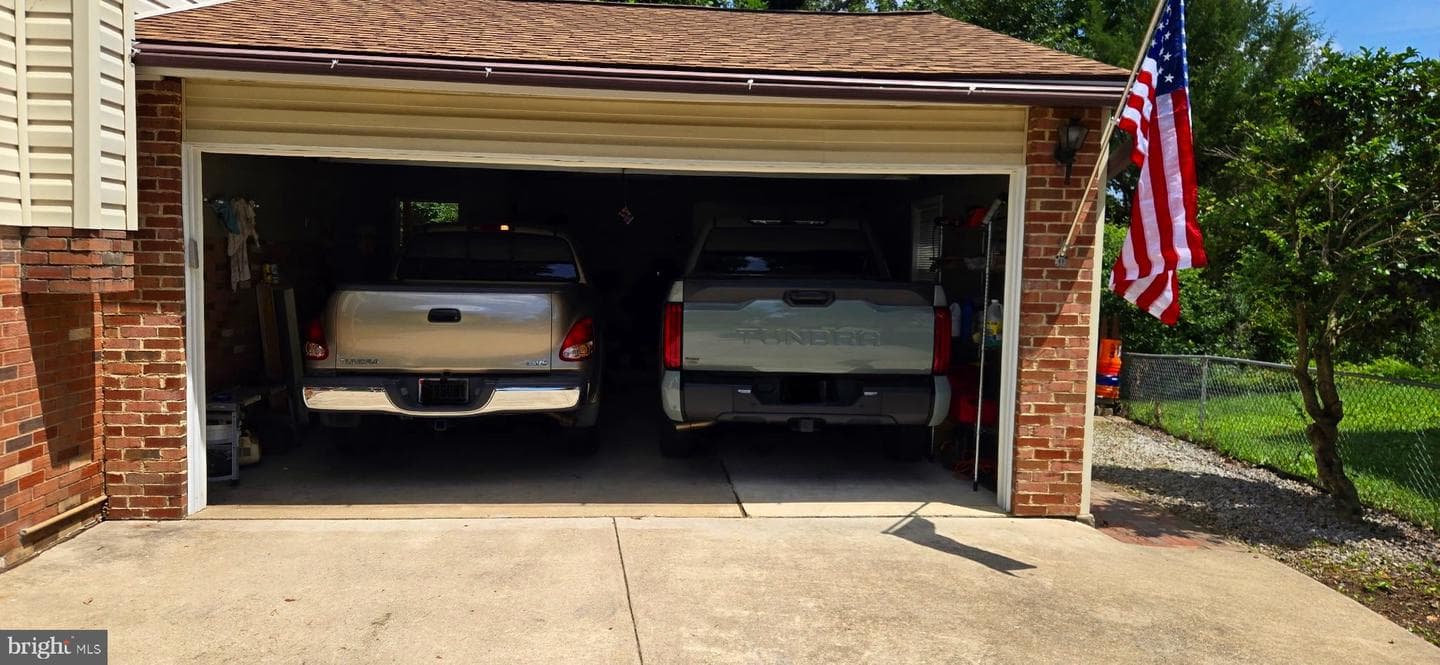 8518 Fairburn Drive photo 43