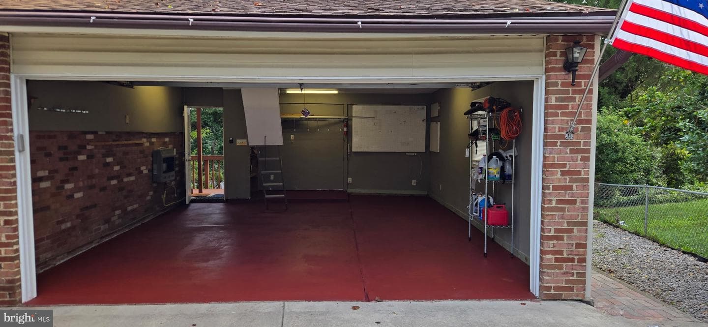 8518 Fairburn Drive photo 44