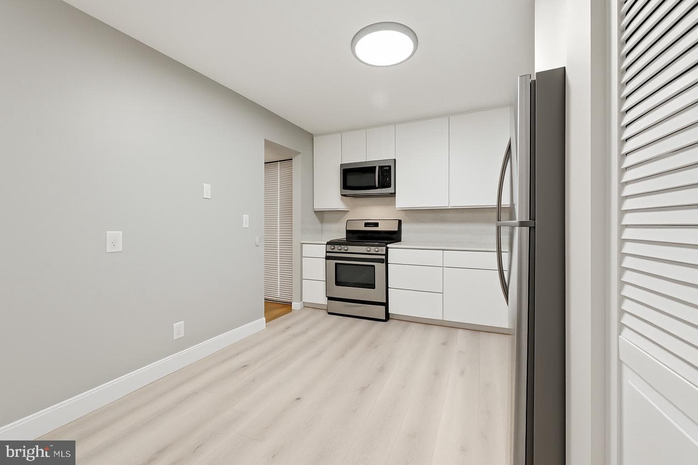 4408 Island Place #202 photo 9
