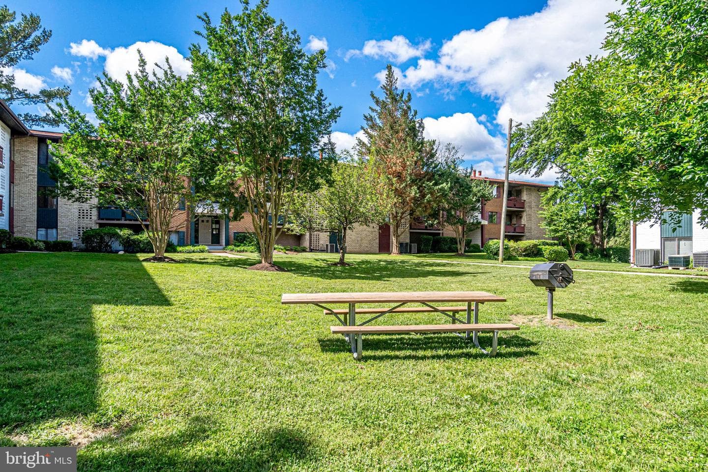 2844 Dover Lane #103 photo 19