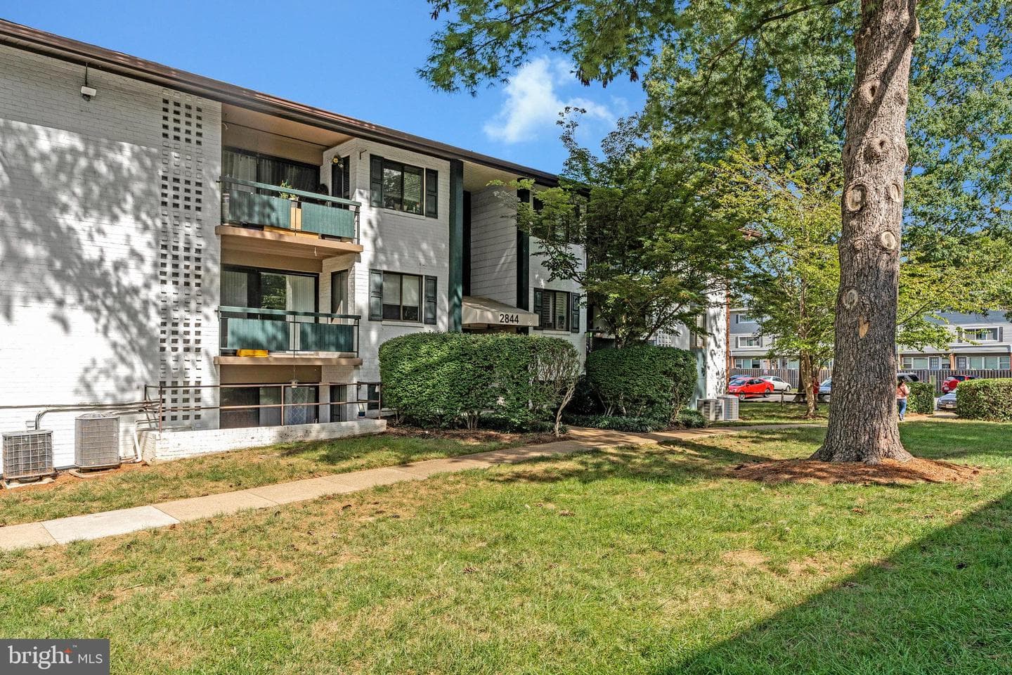 2844 Dover Lane #103 photo 2