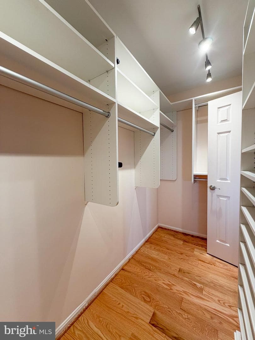 1423 McLean Mews Court photo 20