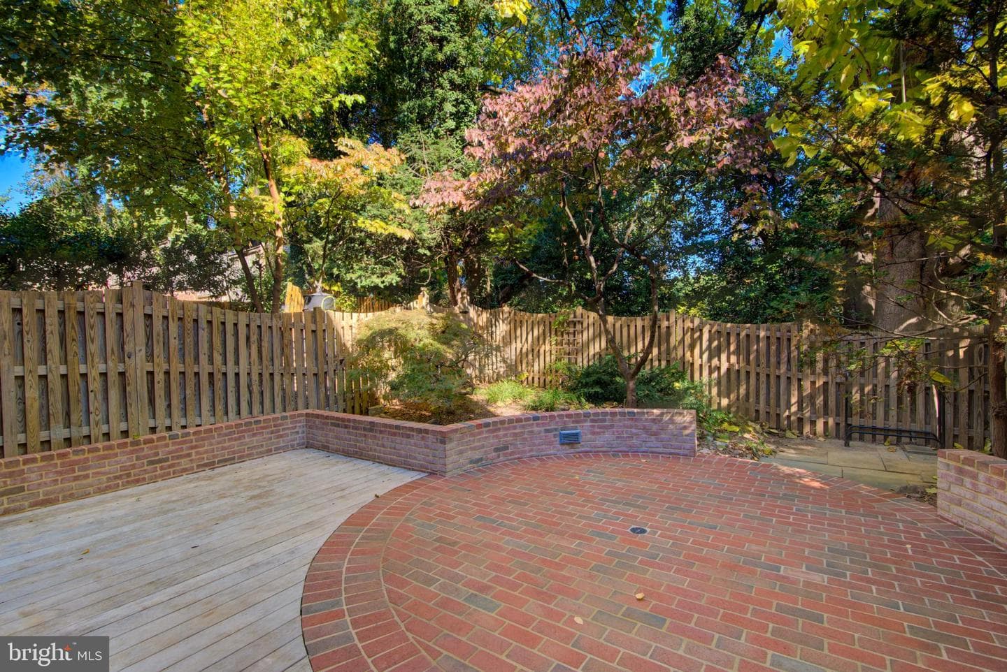 1423 McLean Mews Court photo 36
