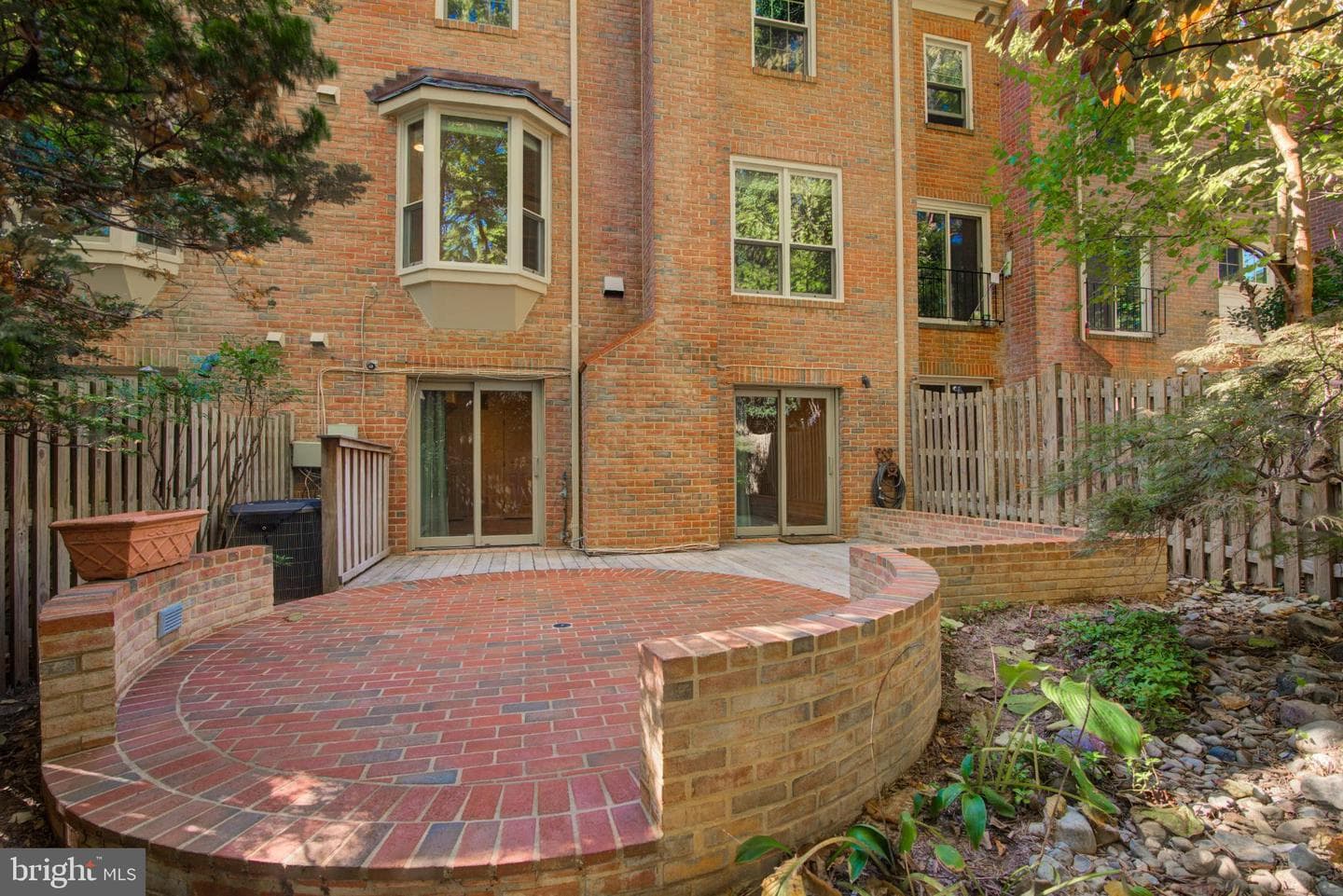 1423 McLean Mews Court photo 37