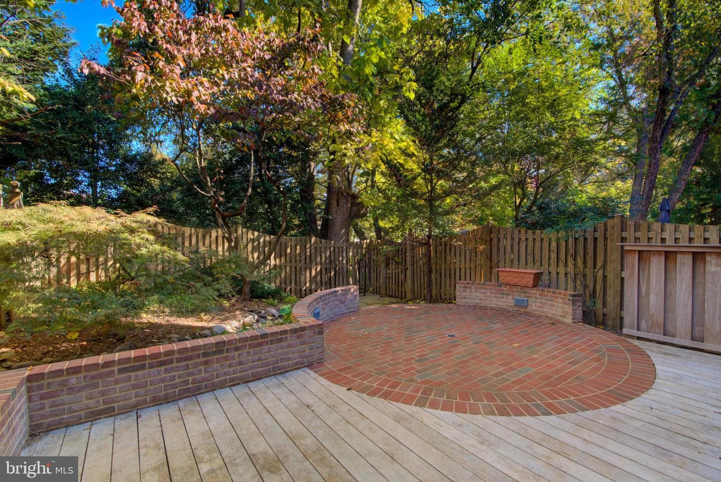 1423 McLean Mews Court photo 39