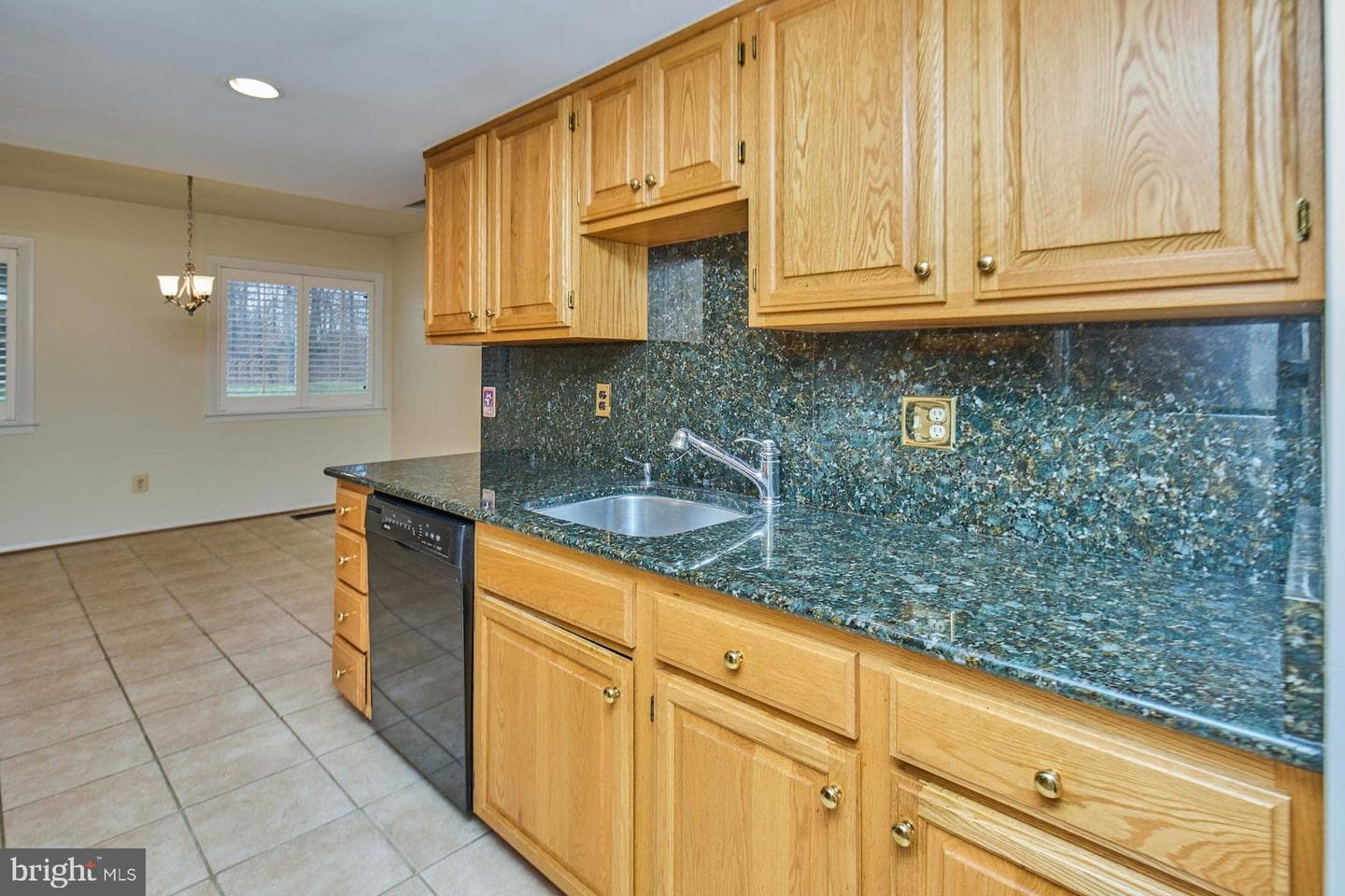 8566 Gwynedd Way photo 10