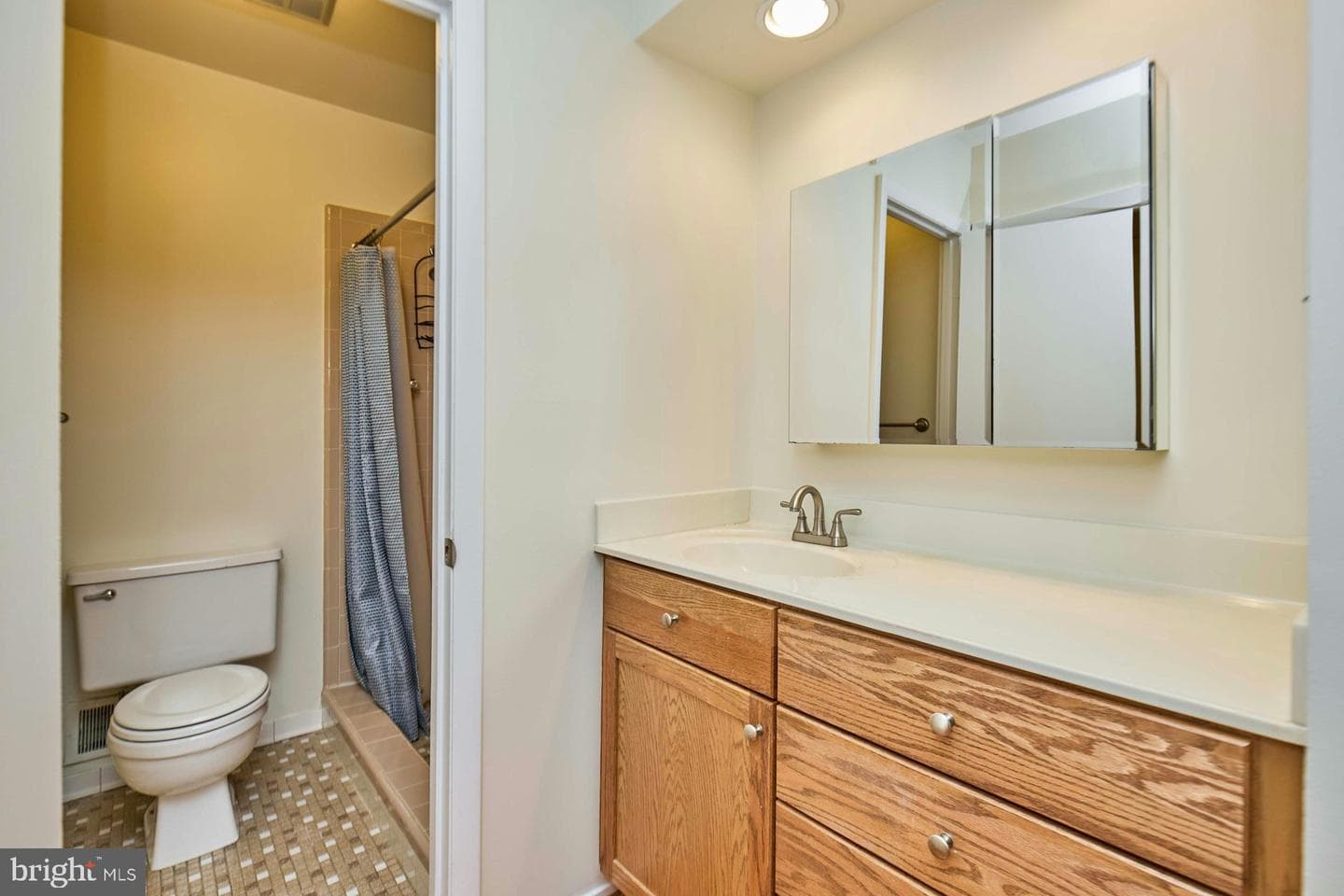8566 Gwynedd Way photo 19