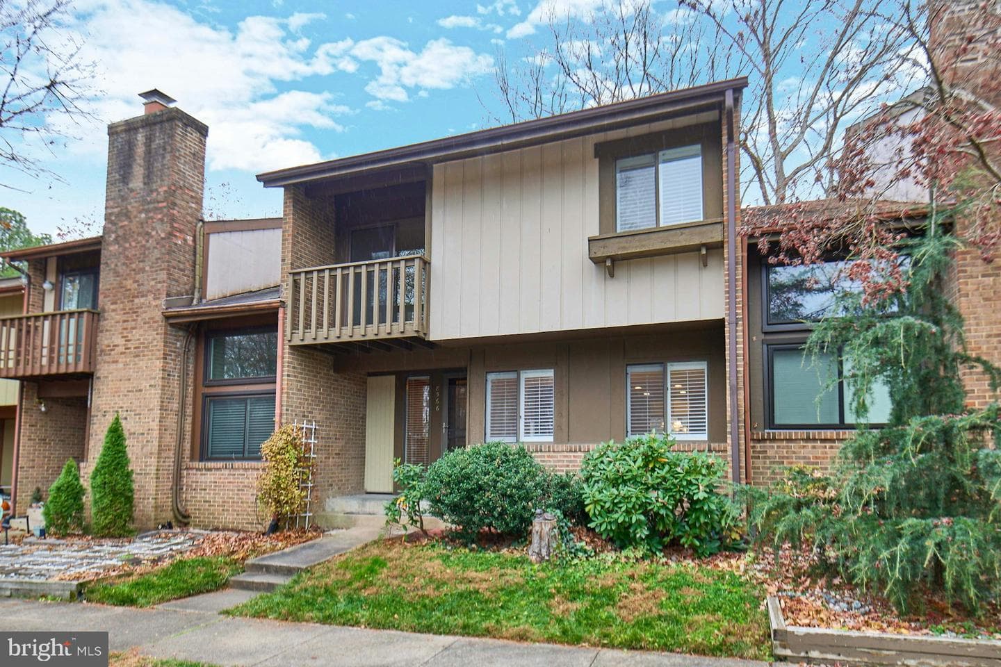 8566 Gwynedd Way photo 3