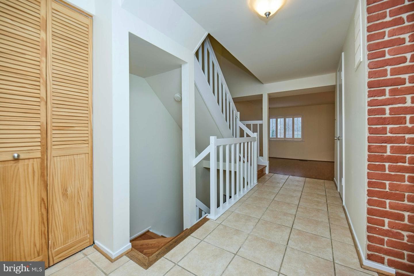 8566 Gwynedd Way photo 4