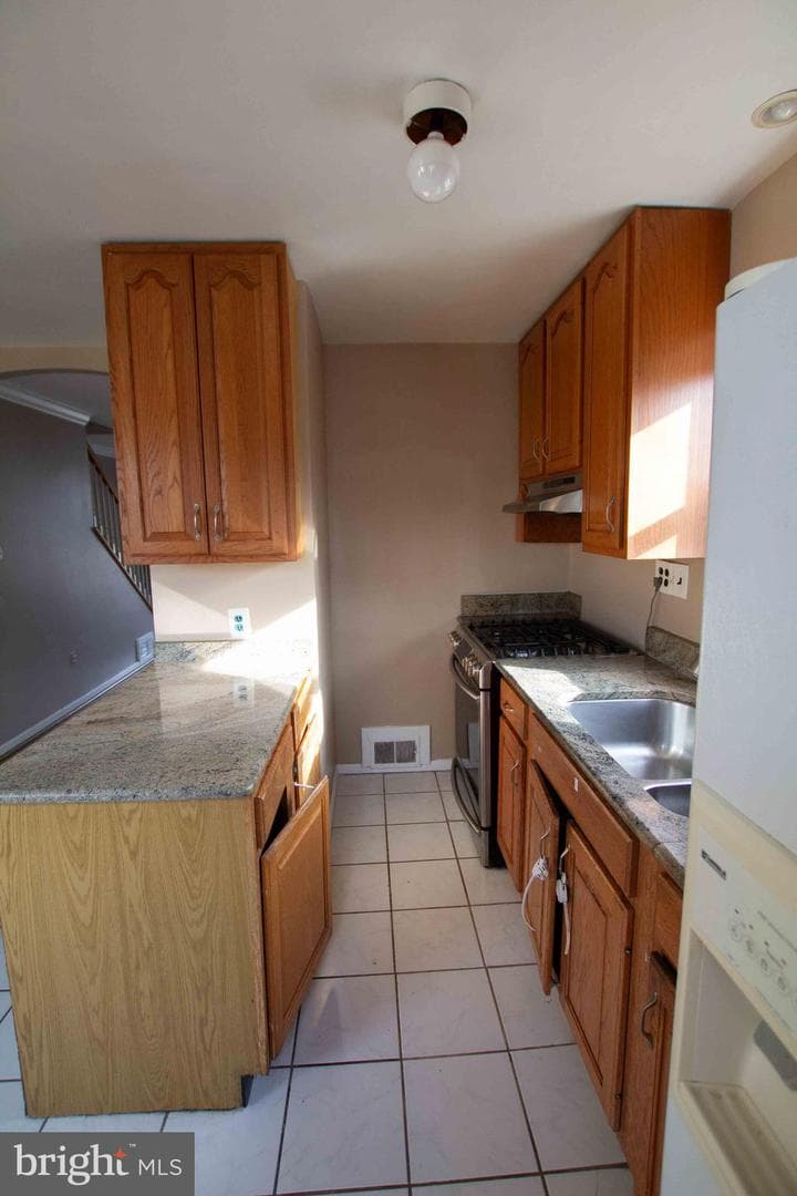 6918 Randolph Macon Drive photo 12