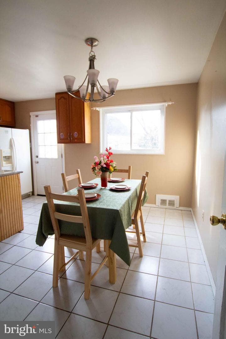 6918 Randolph Macon Drive photo 13