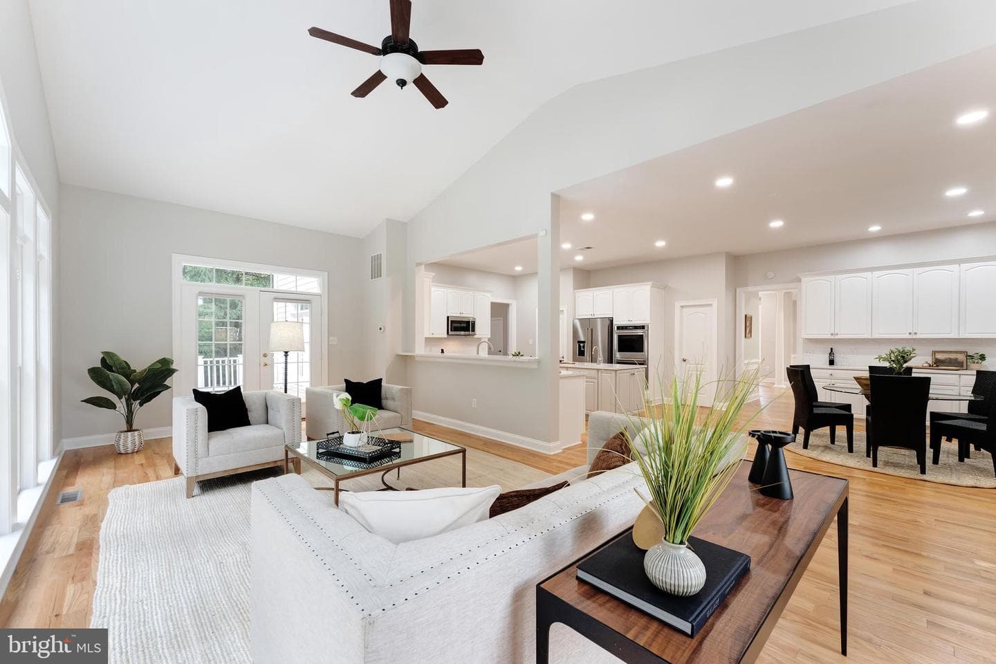 12197 Wild Horse Drive photo 17