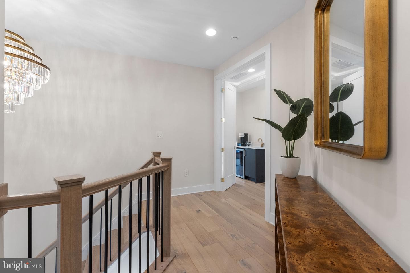 1622 Chain Bridge Road photo 29