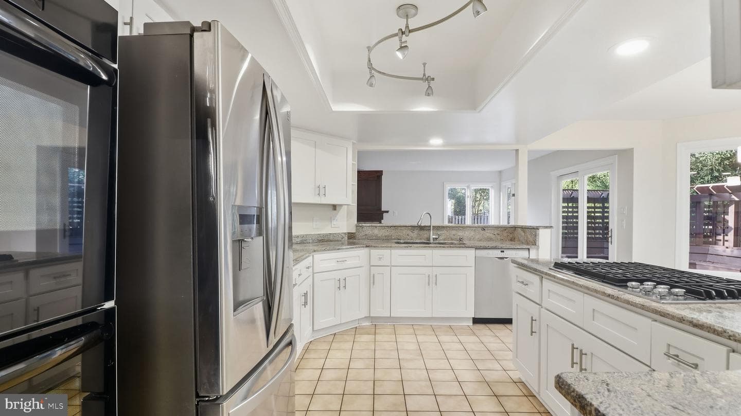 1803 Abbey Glen Court photo 11