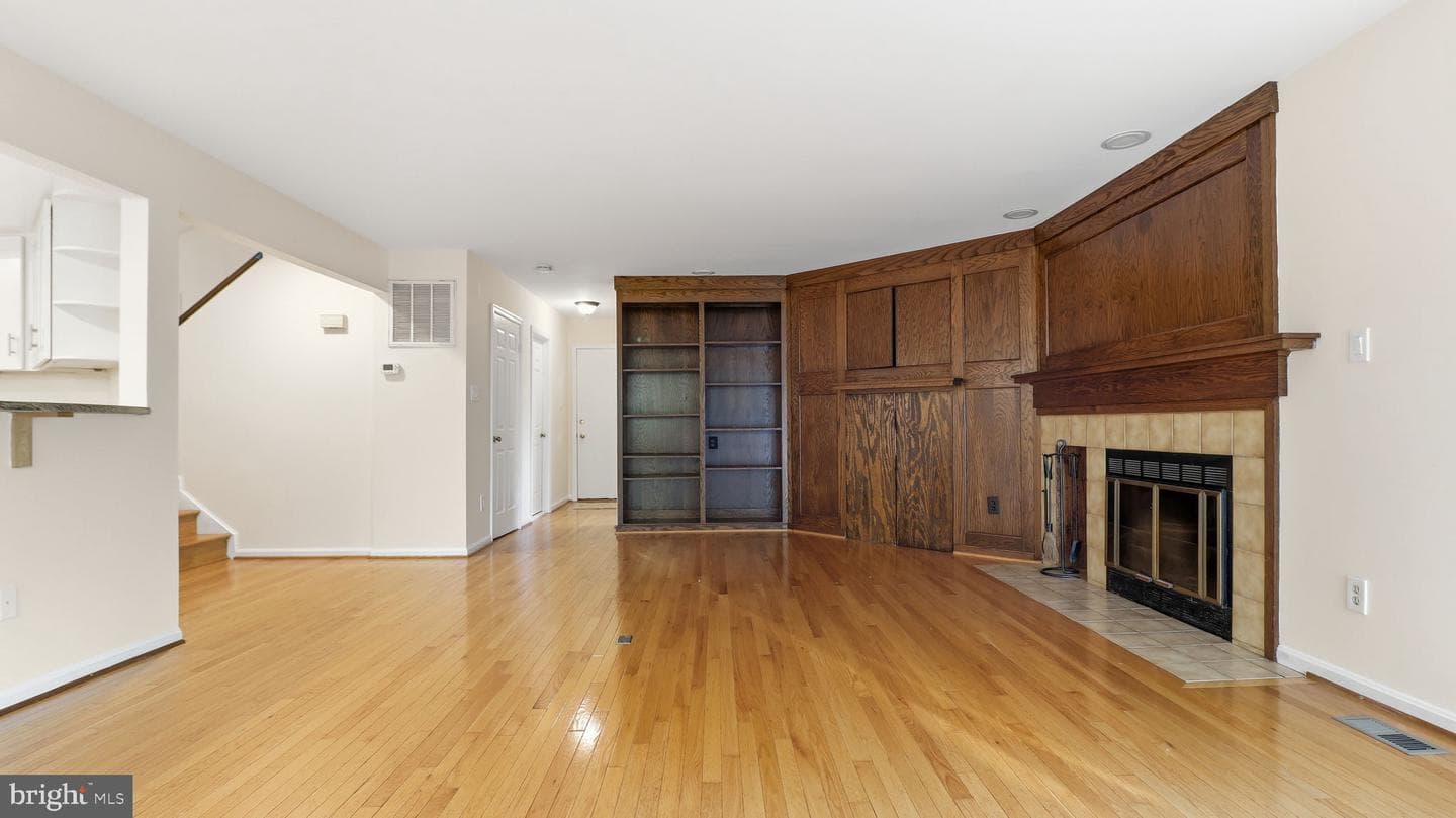 1803 Abbey Glen Court photo 16