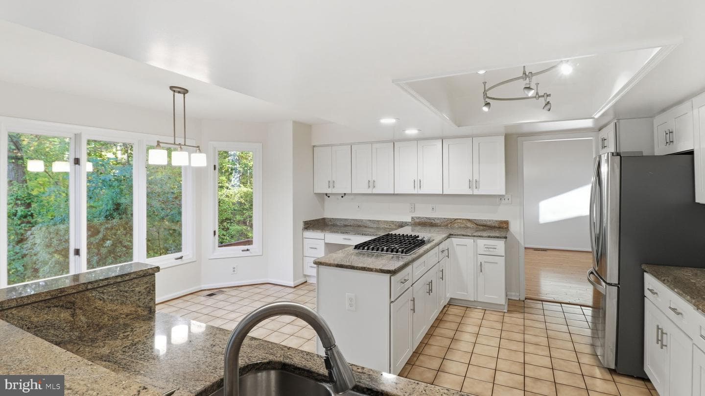 1803 Abbey Glen Court photo 23