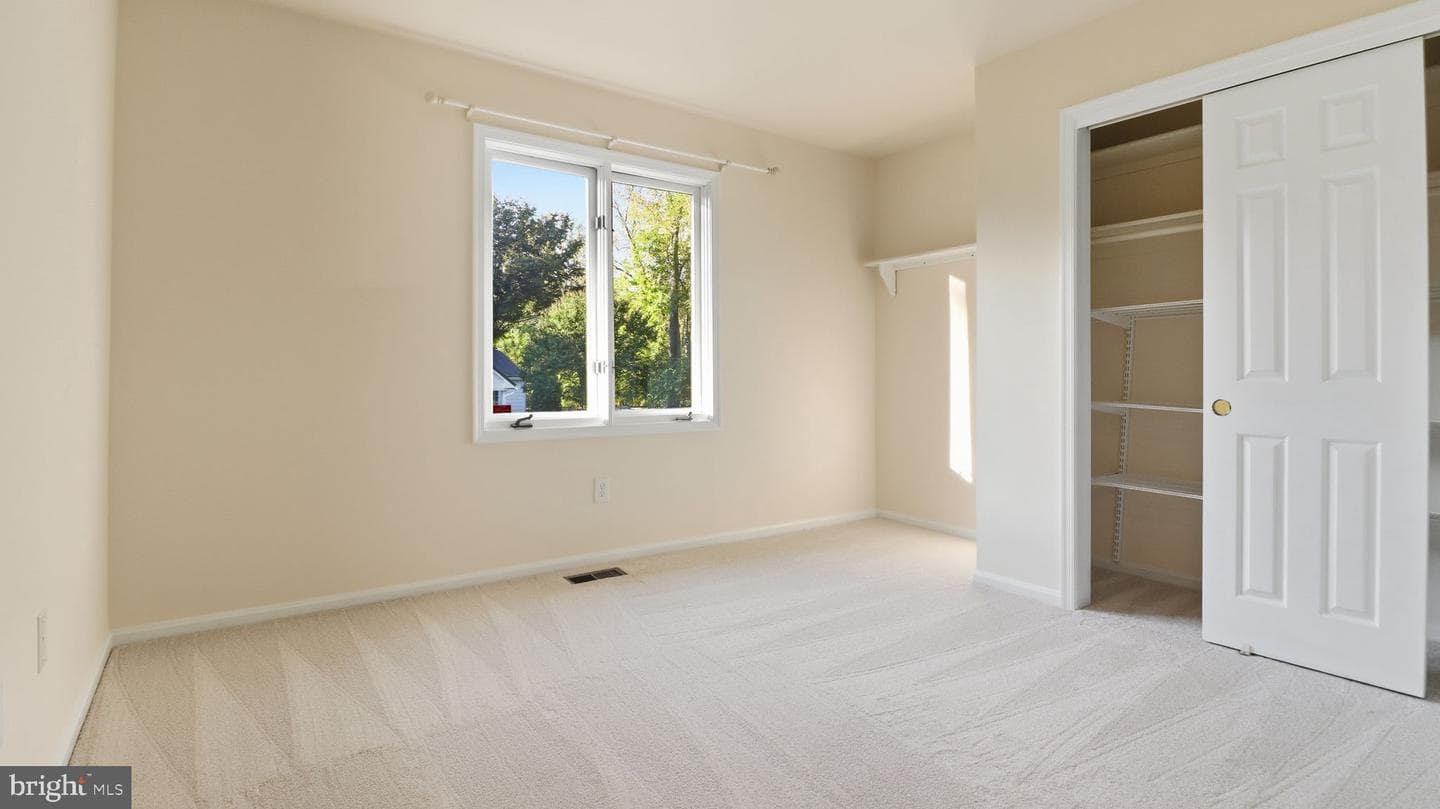 1803 Abbey Glen Court photo 25