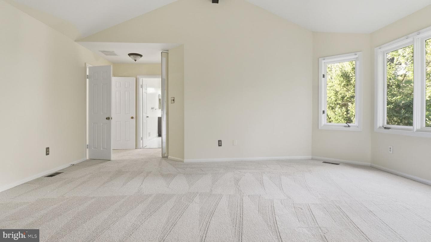 1803 Abbey Glen Court photo 34