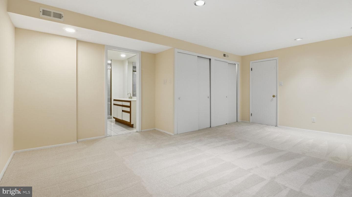 1803 Abbey Glen Court photo 45