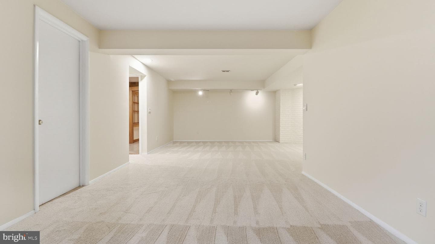 1803 Abbey Glen Court photo 50