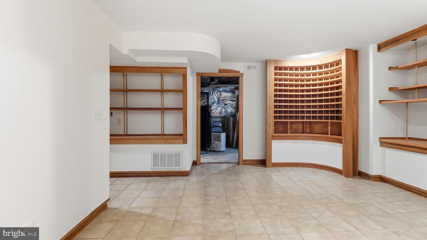 1803 Abbey Glen Court photo 55
