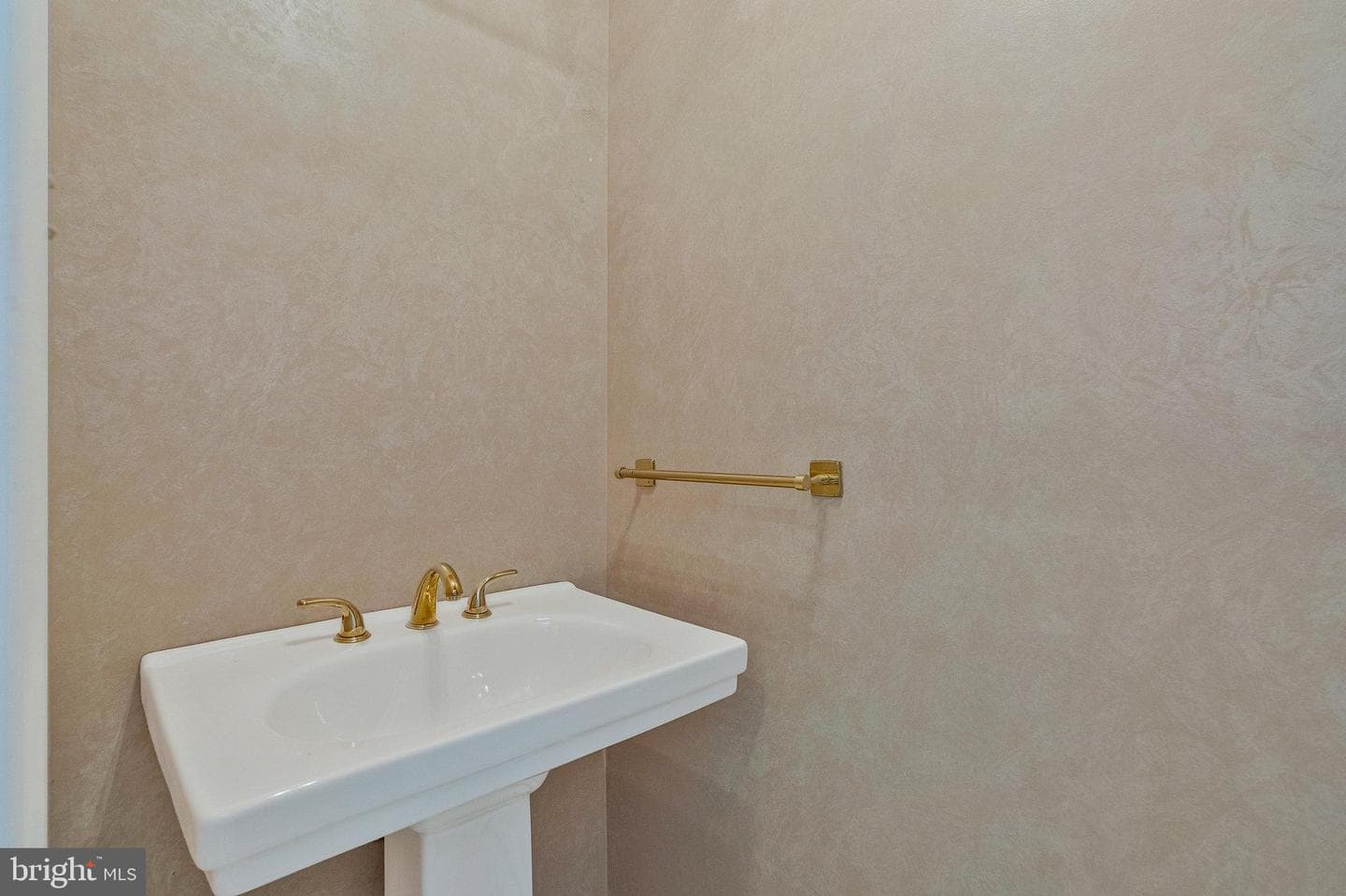 1448 McLean Mews Court photo 13