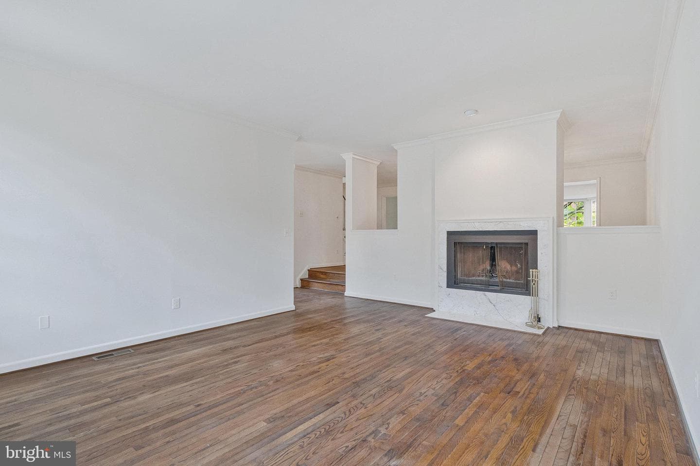 1448 McLean Mews Court photo 2