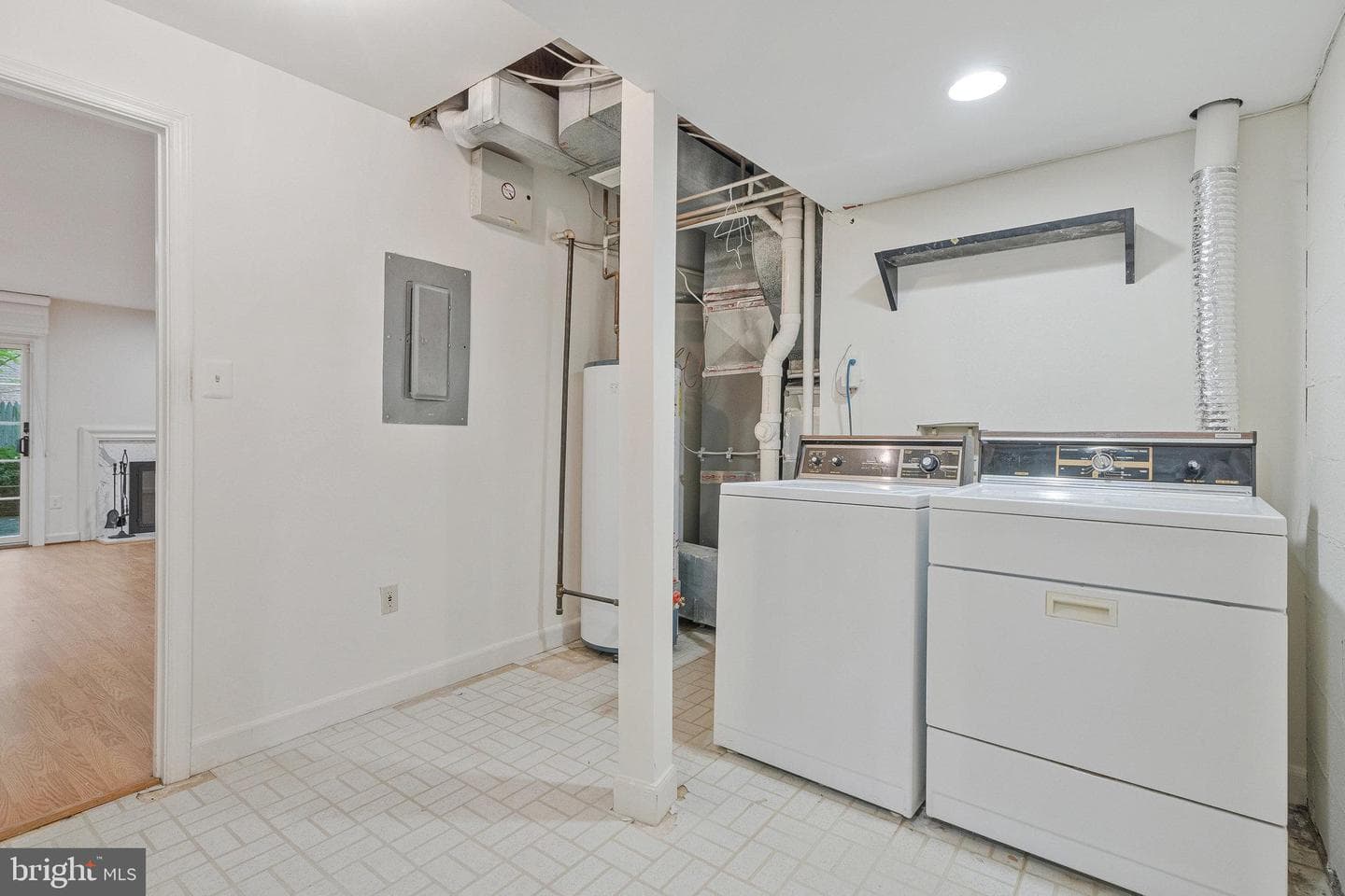 1448 McLean Mews Court photo 33