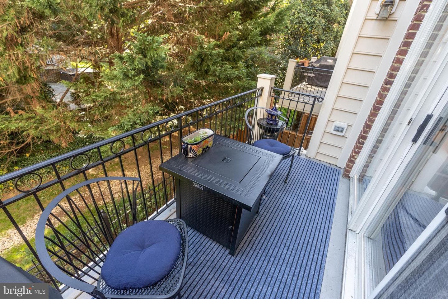 7486 Carriage Hills Drive photo 18