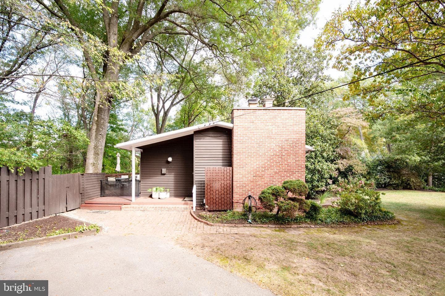 1919 Marthas Road photo 63