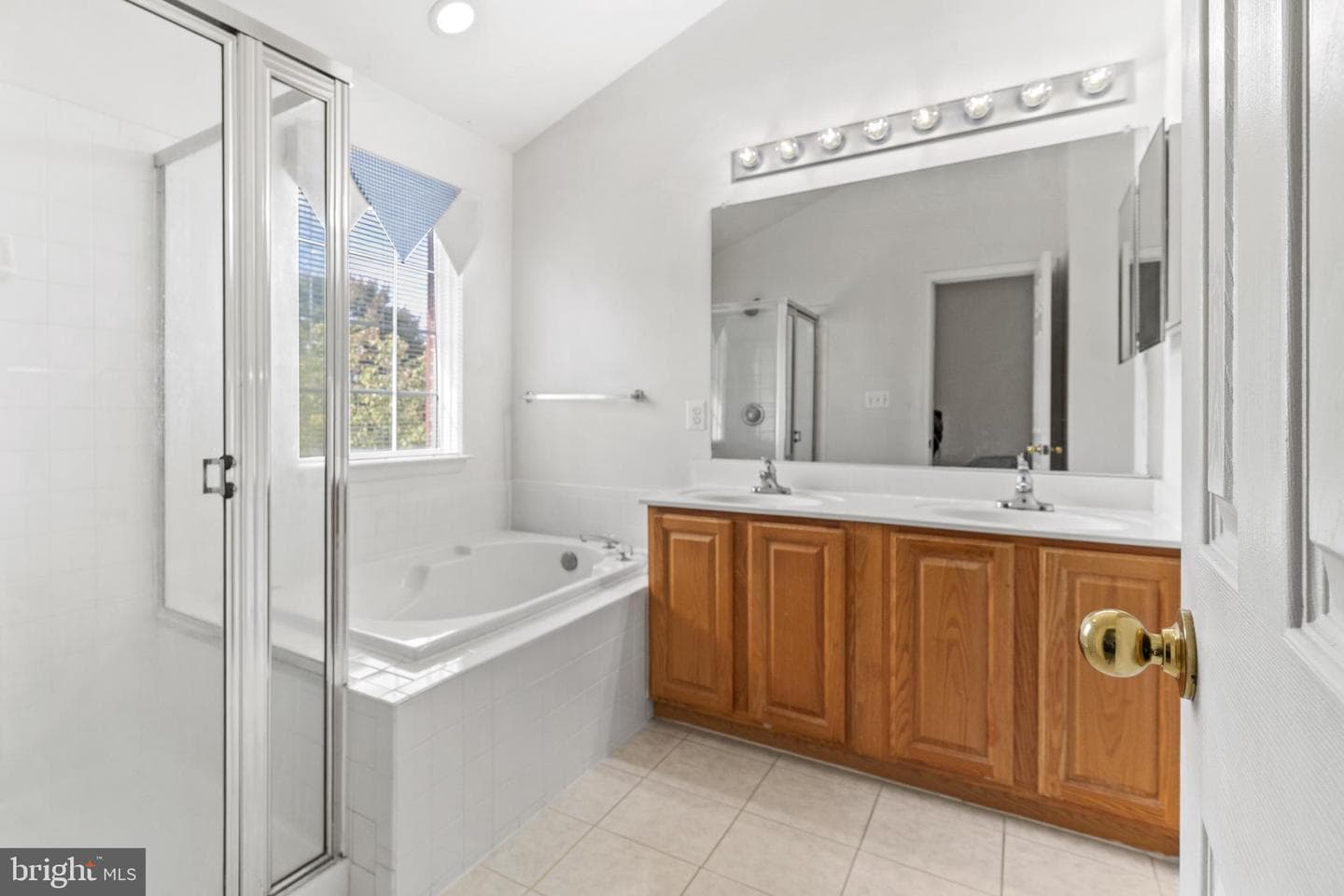 4057 Cornwall Court photo 19