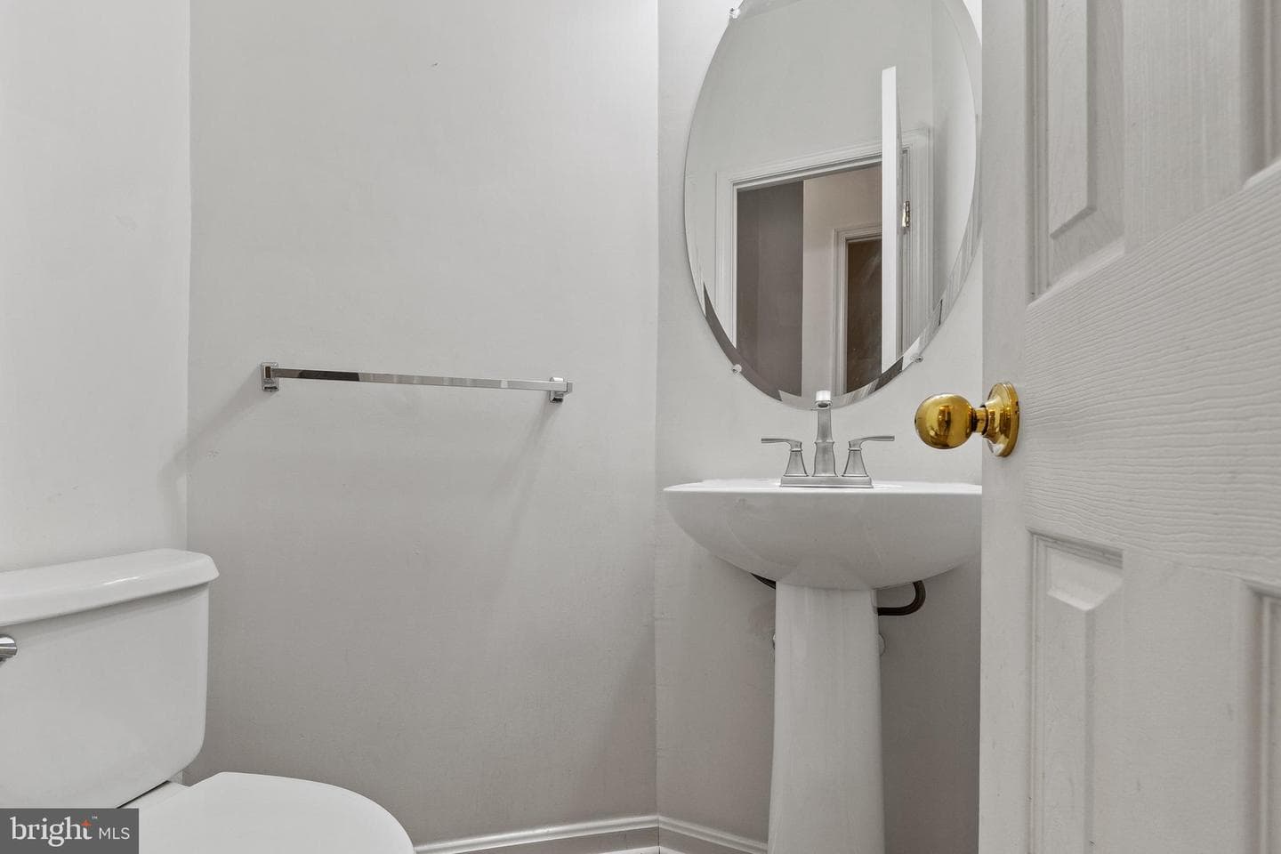 4057 Cornwall Court photo 21