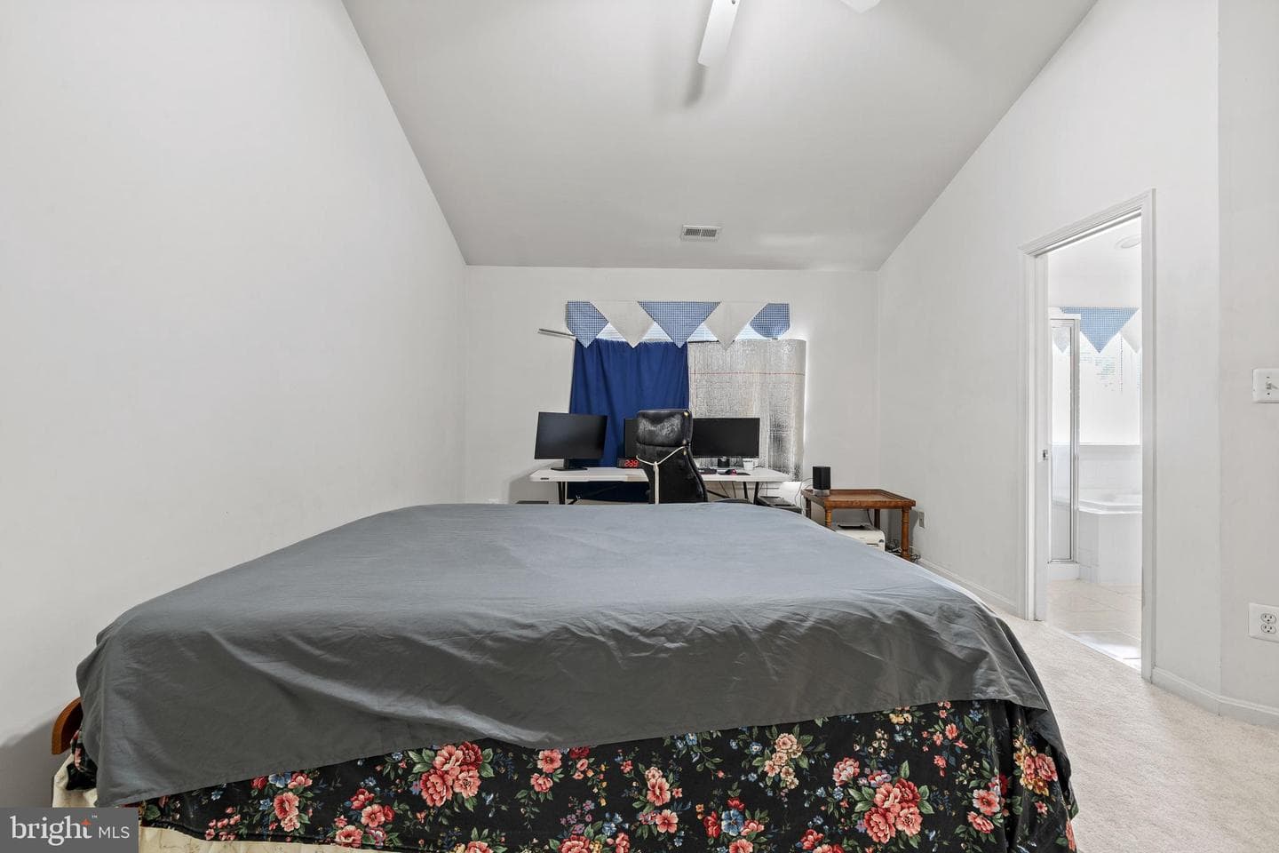 4057 Cornwall Court photo 22
