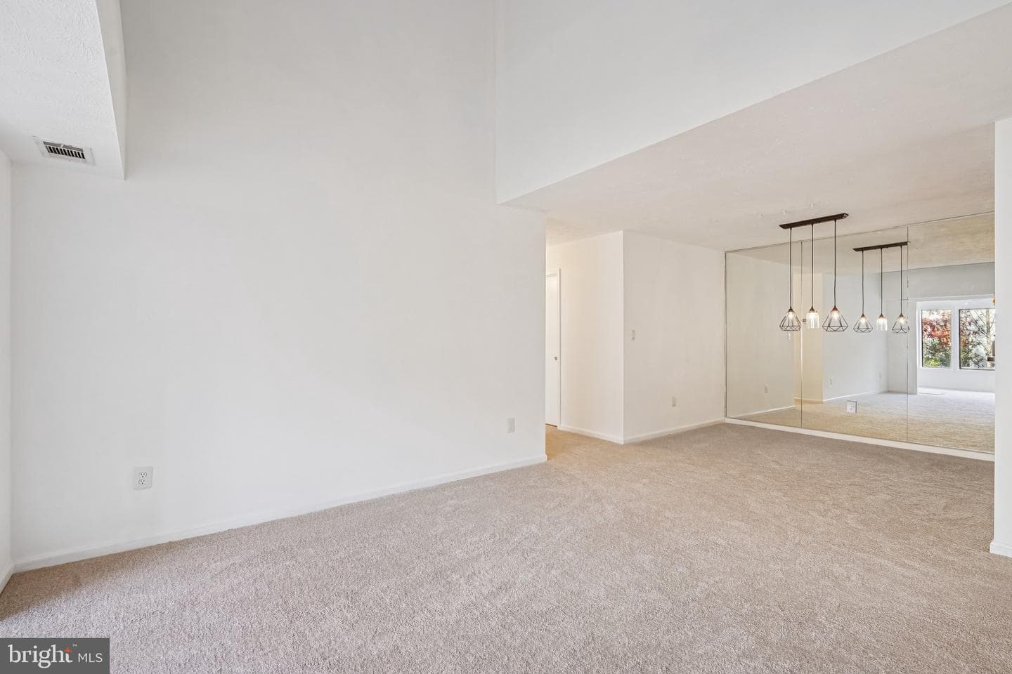 2203 Hunters Run Drive photo 14