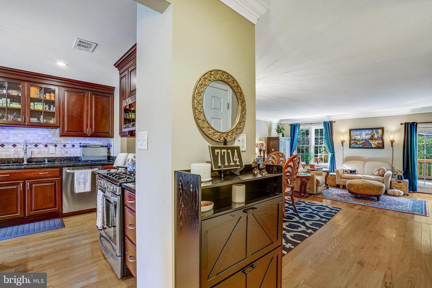 7714 Shootingstar Drive photo 9