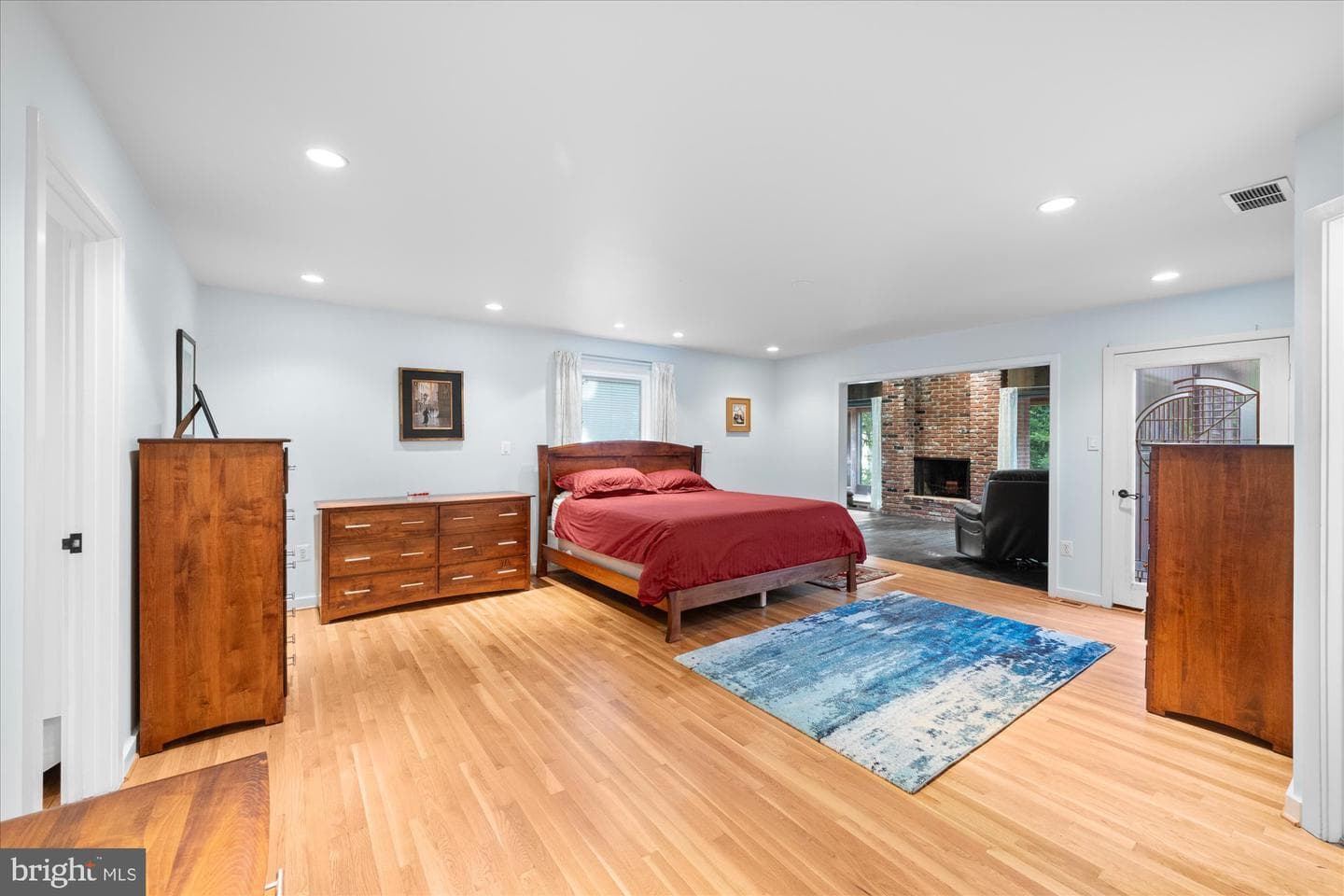 6952 Duncraig Court photo 30