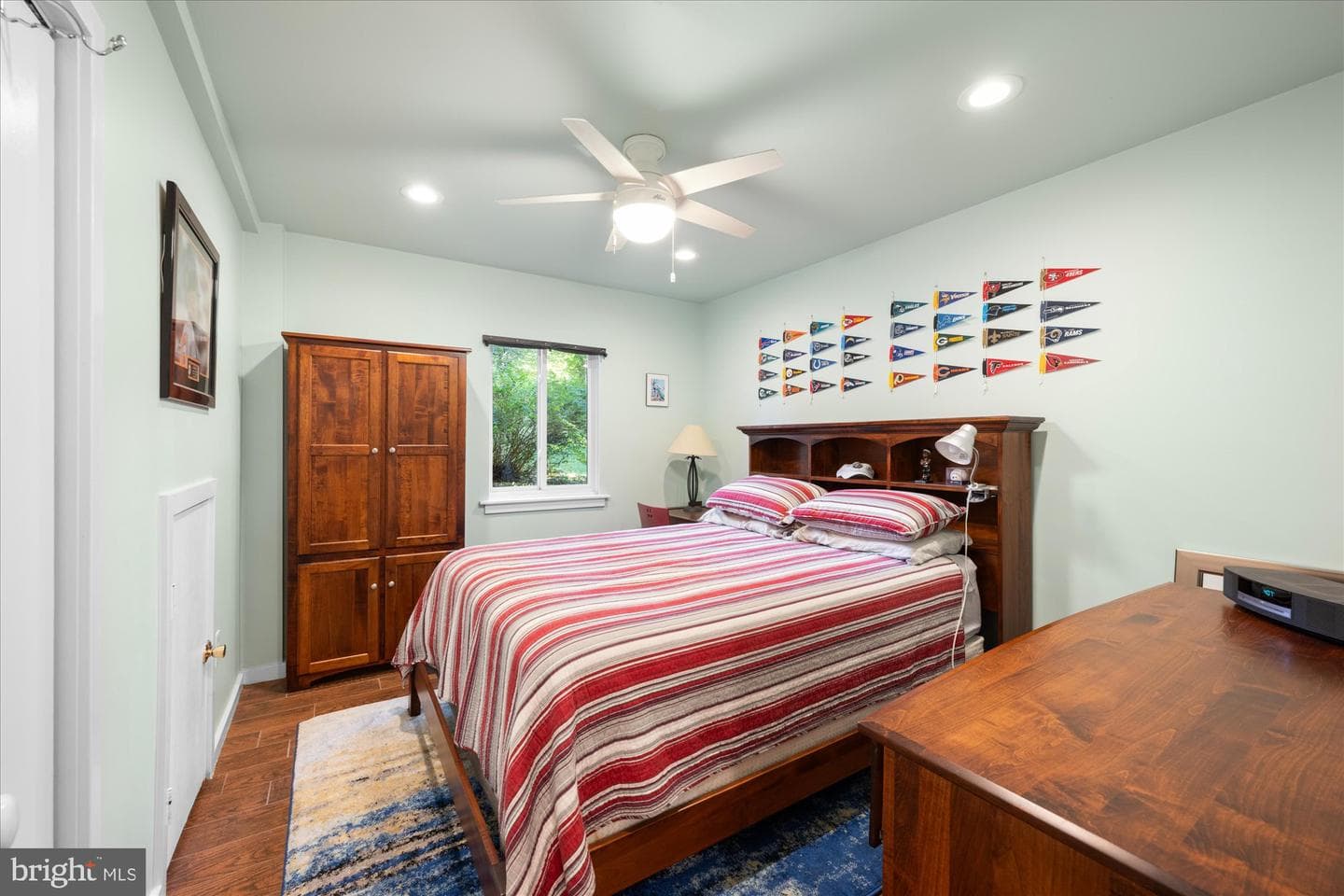 6952 Duncraig Court photo 46